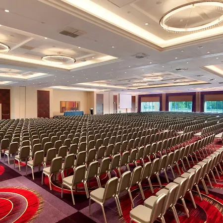 Hilton Warsaw City Hotel-2